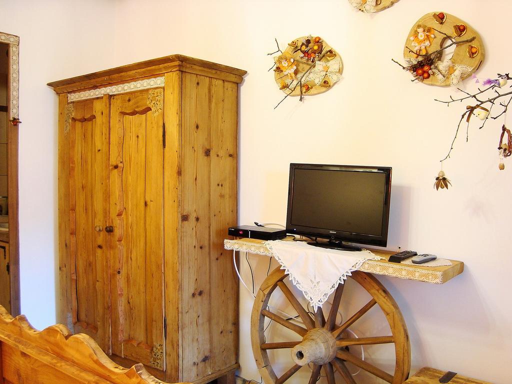Edes Otthon Vendeghaz Hotell Nagyborzsony Rum bild