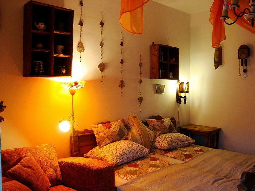 Edes Otthon Vendeghaz Hotell Nagyborzsony Rum bild